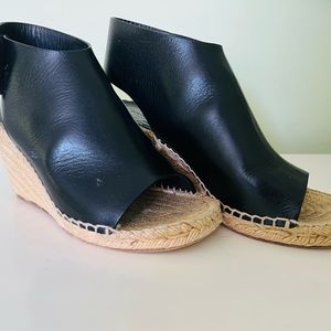 Céline Paris Sandal 🌸